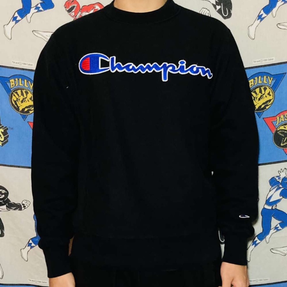 Embroidered champion crewneck dm me!